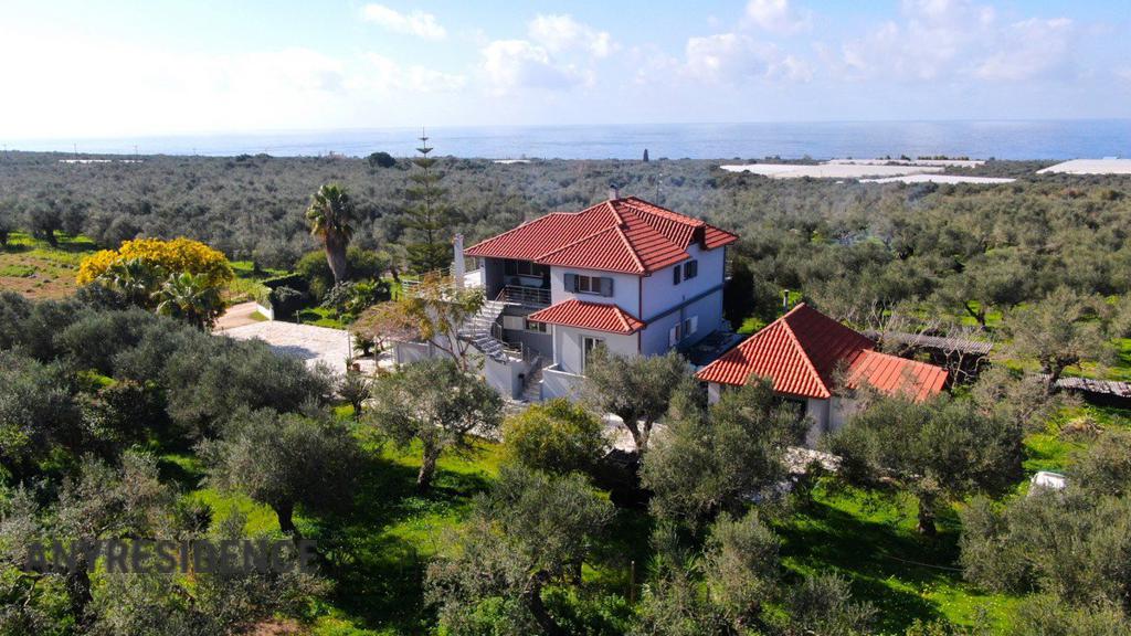 12 room villa in Peloponnese, photo #3, listing #2357466