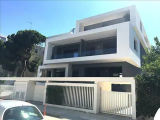 Complex in Vouliagmeni in Vouliagmeni