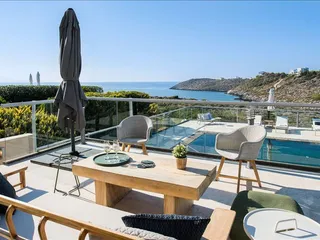 8 villas complex in Akrotiri