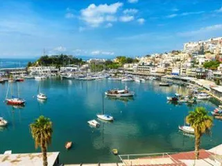 Maniatika in Piraeus