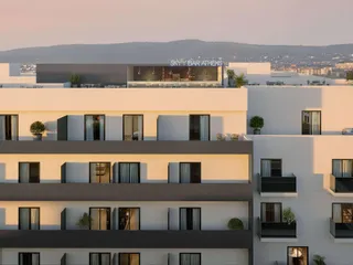V2 PLAZA in Keramikos