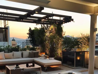 Artemis Crown in Athens